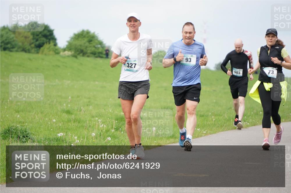 05.05.2024 - 7. Wedeler Halbmarathon Fuchs,  Jonas http://msf.ph/oto/6241929 05.05.2024 12:02:25 Laufen 93, 73, 327, 603 meine-sportfotos.de