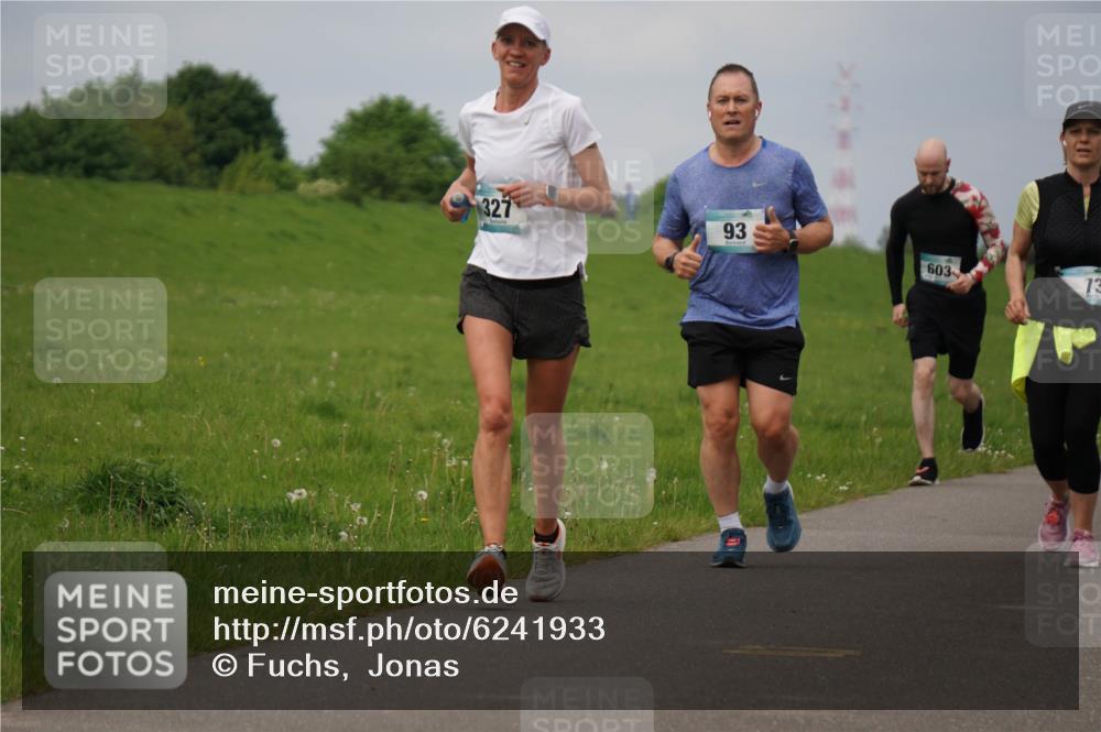 05.05.2024 - 7. Wedeler Halbmarathon Fuchs,  Jonas http://msf.ph/oto/6241933 05.05.2024 12:02:26 Laufen 327, 93, 603, 73 meine-sportfotos.de