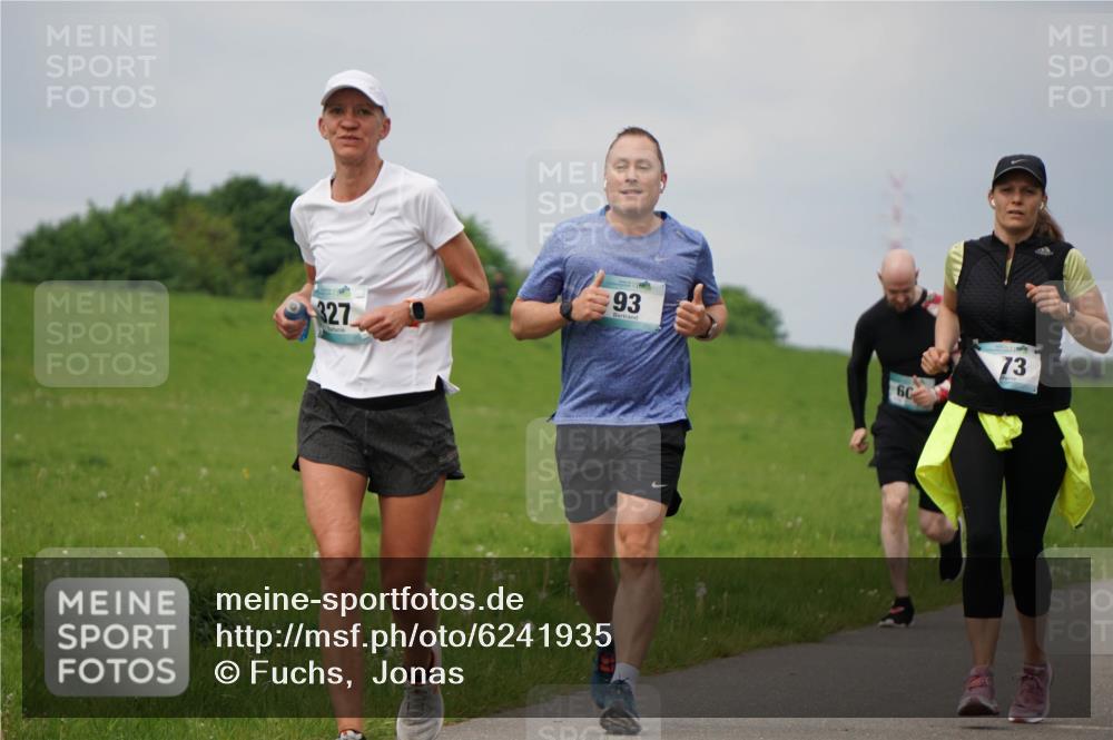 05.05.2024 - 7. Wedeler Halbmarathon Fuchs,  Jonas http://msf.ph/oto/6241935 05.05.2024 12:02:28 Laufen 327, 93, 6, 73 meine-sportfotos.de