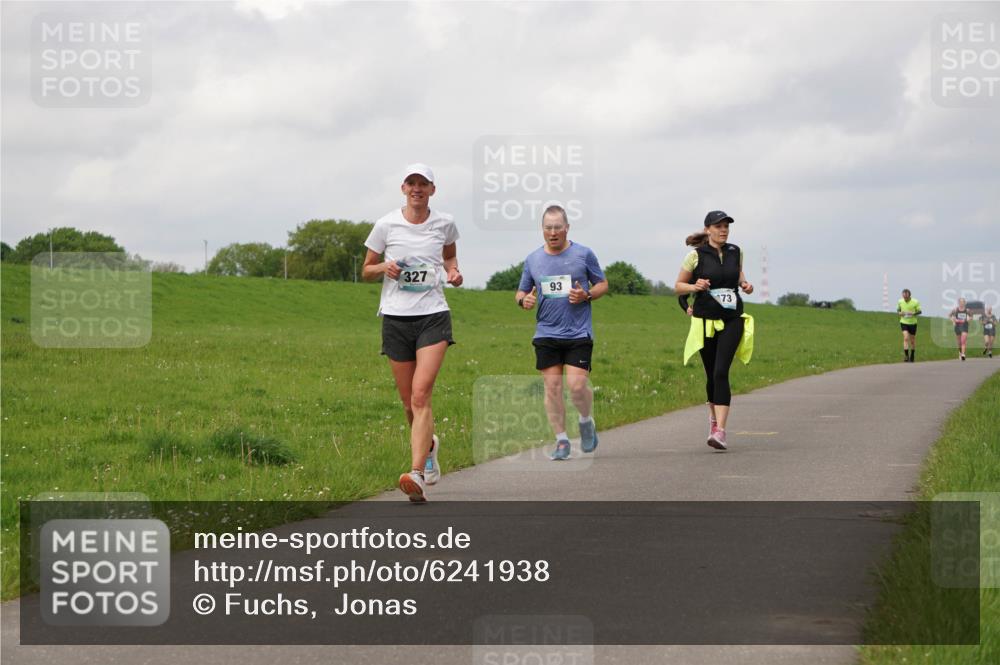 05.05.2024 - 7. Wedeler Halbmarathon Fuchs,  Jonas http://msf.ph/oto/6241938 05.05.2024 12:02:30 Laufen 327, 93, 73 meine-sportfotos.de