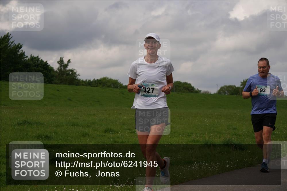 05.05.2024 - 7. Wedeler Halbmarathon Fuchs,  Jonas http://msf.ph/oto/6241945 05.05.2024 12:02:32 Laufen 327, 93 meine-sportfotos.de
