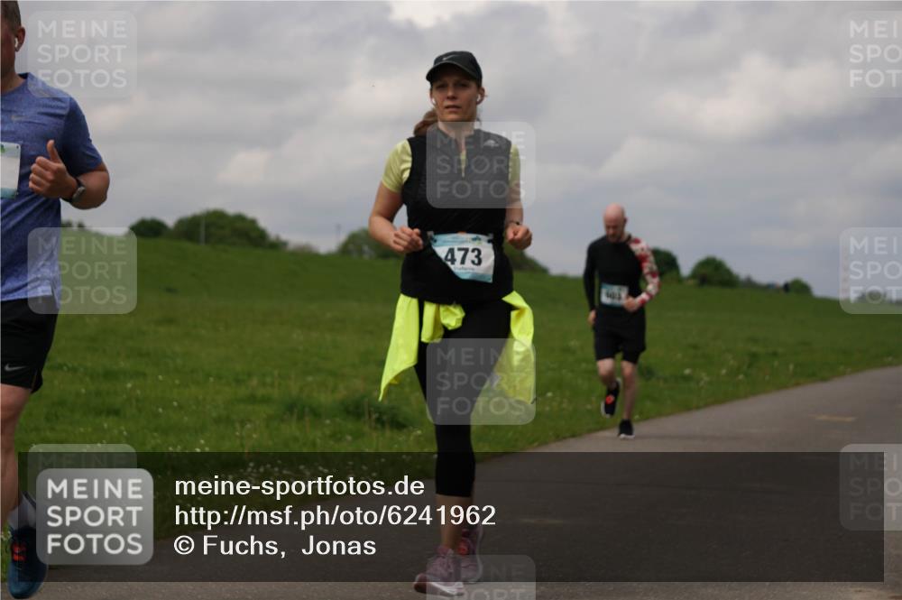 05.05.2024 - 7. Wedeler Halbmarathon Fuchs,  Jonas http://msf.ph/oto/6241962 05.05.2024 12:02:35 Laufen 473 meine-sportfotos.de