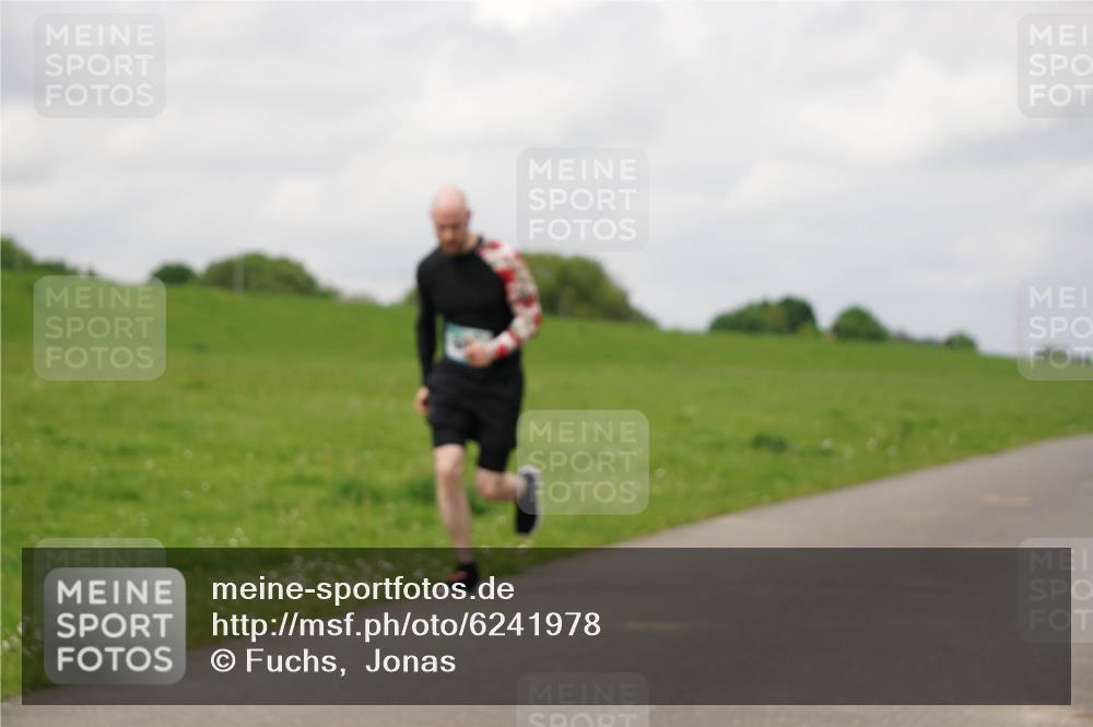 05.05.2024 - 7. Wedeler Halbmarathon Fuchs,  Jonas http://msf.ph/oto/6241978 05.05.2024 12:02:36 Laufen  meine-sportfotos.de