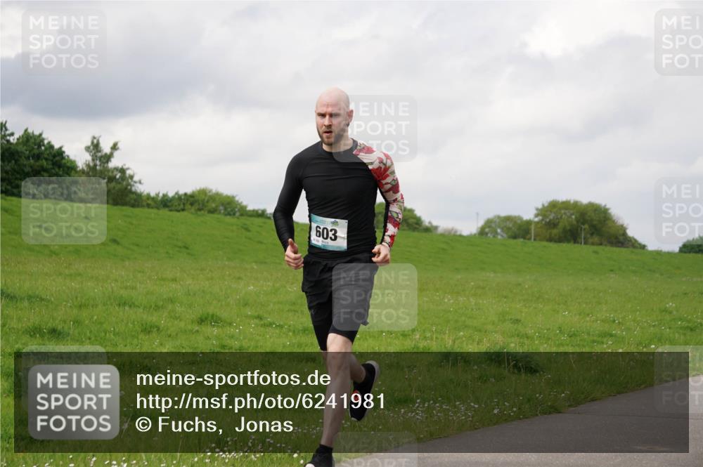 05.05.2024 - 7. Wedeler Halbmarathon Fuchs,  Jonas http://msf.ph/oto/6241981 05.05.2024 12:02:38 Laufen 603 meine-sportfotos.de