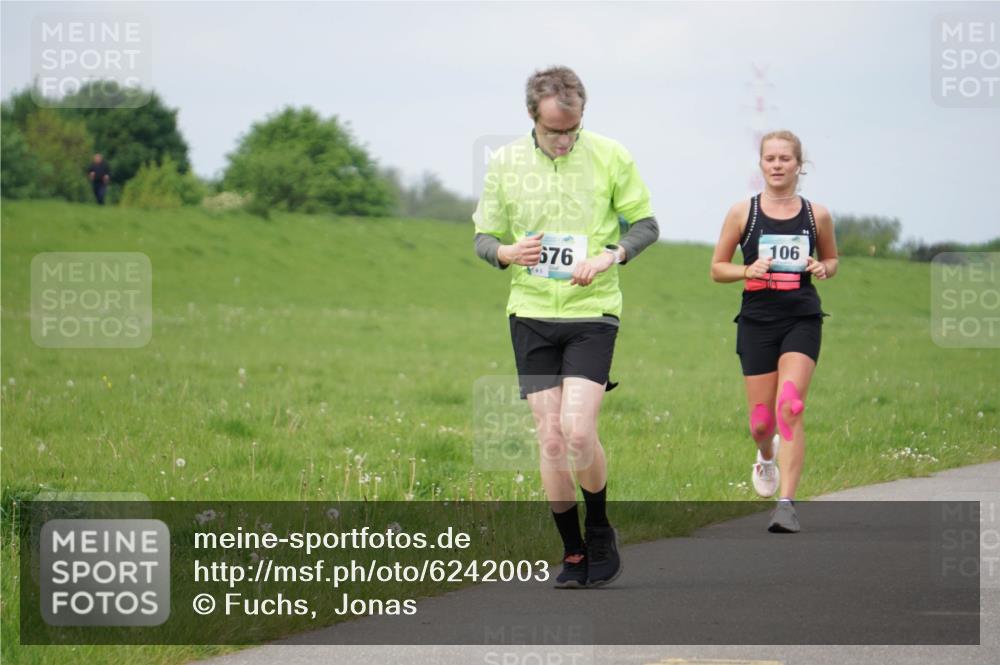 05.05.2024 - 7. Wedeler Halbmarathon Fuchs,  Jonas http://msf.ph/oto/6242003 05.05.2024 12:02:45 Laufen 106, 676 meine-sportfotos.de
