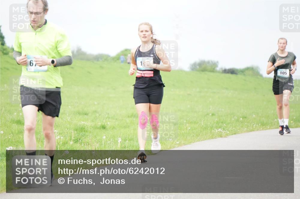 05.05.2024 - 7. Wedeler Halbmarathon Fuchs,  Jonas http://msf.ph/oto/6242012 05.05.2024 12:02:46 Laufen 67, 105 meine-sportfotos.de