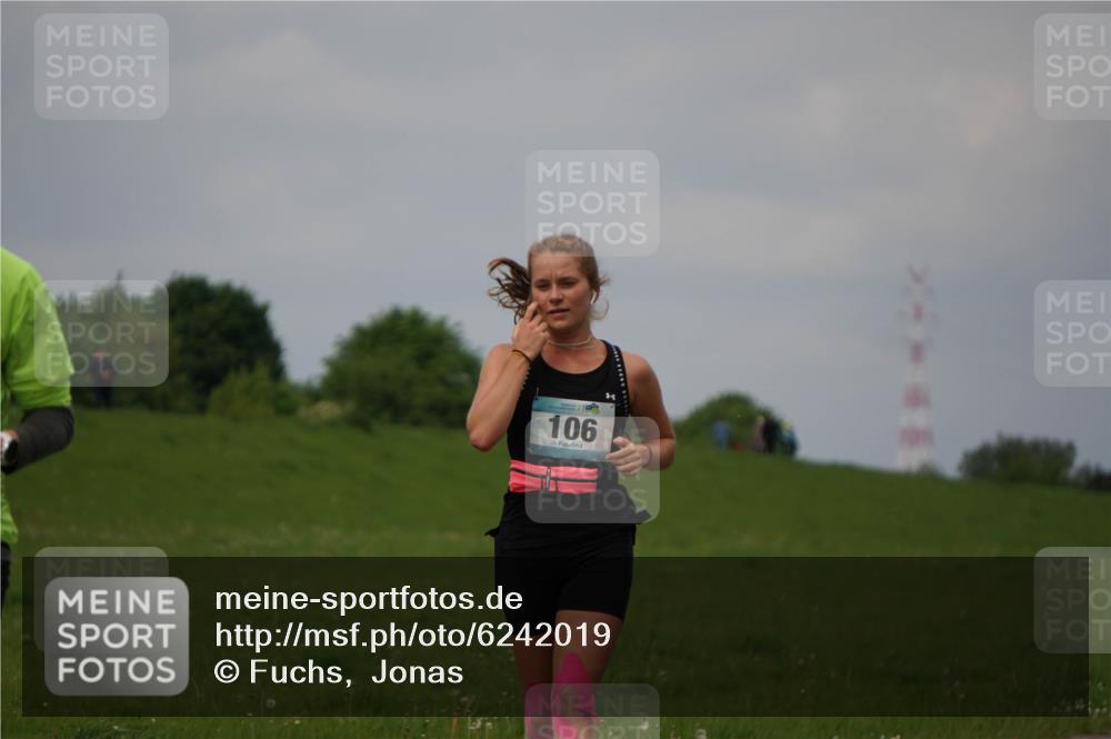 05.05.2024 - 7. Wedeler Halbmarathon Fuchs,  Jonas http://msf.ph/oto/6242019 05.05.2024 12:02:49 Laufen 106 meine-sportfotos.de