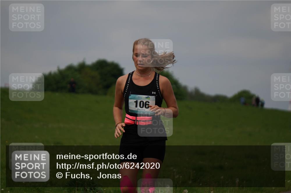 05.05.2024 - 7. Wedeler Halbmarathon Fuchs,  Jonas http://msf.ph/oto/6242020 05.05.2024 12:02:51 Laufen 106 meine-sportfotos.de