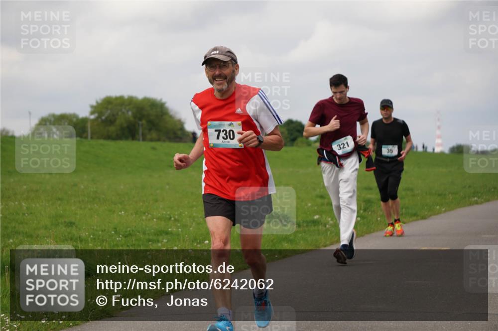 05.05.2024 - 7. Wedeler Halbmarathon Fuchs,  Jonas http://msf.ph/oto/6242062 05.05.2024 12:03:05 Laufen 730, 321, 35 meine-sportfotos.de