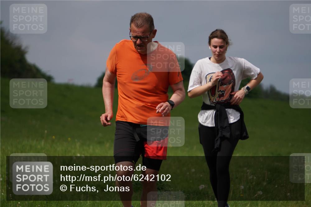 05.05.2024 - 7. Wedeler Halbmarathon Fuchs,  Jonas http://msf.ph/oto/6242102 05.05.2024 12:03:20 Laufen  meine-sportfotos.de