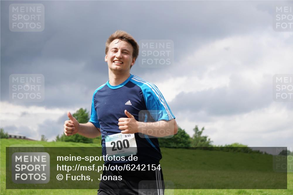 05.05.2024 - 7. Wedeler Halbmarathon Fuchs,  Jonas http://msf.ph/oto/6242154 05.05.2024 12:03:34 Laufen 65, 200 meine-sportfotos.de