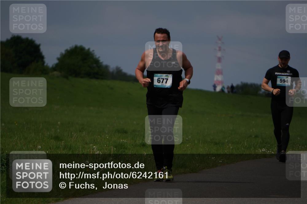 05.05.2024 - 7. Wedeler Halbmarathon Fuchs,  Jonas http://msf.ph/oto/6242161 05.05.2024 12:03:42 Laufen 677, 594 meine-sportfotos.de