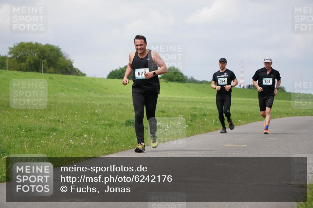 05.05.2024 - 7. Wedeler Halbmarathon Fuchs,  Jonas http://msf.ph/oto/6242176 05.05.2024 12:03:46 Laufen 677, 594, 708 meine-sportfotos.de