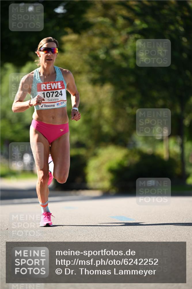 08.06.2024 - REWE Women's Run Dr. Thomas Lammeyer http://msf.ph/oto/6242252 09.06.2024 09:11:55 Laufen 10724 meine-sportfotos.de