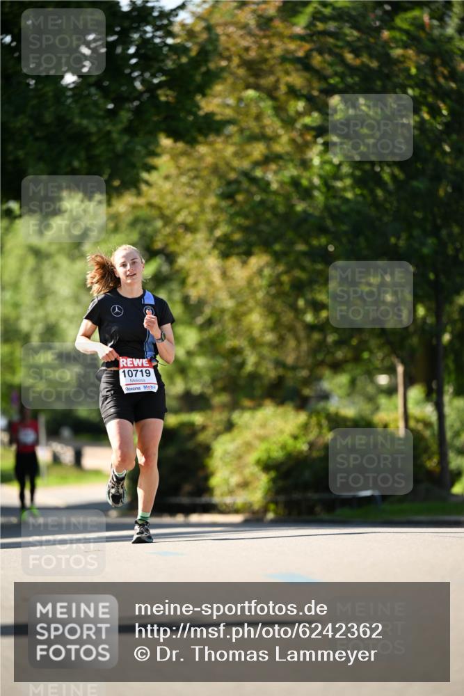 08.06.2024 - REWE Women's Run Dr. Thomas Lammeyer http://msf.ph/oto/6242362 09.06.2024 09:13:52 Laufen 10719 meine-sportfotos.de