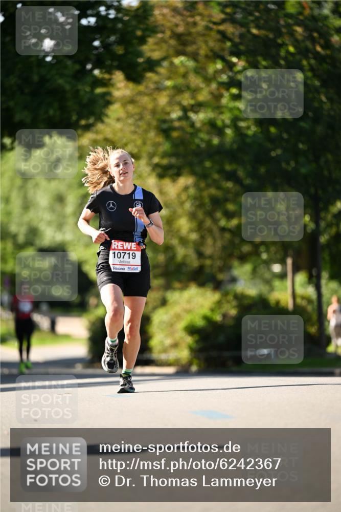 08.06.2024 - REWE Women's Run Dr. Thomas Lammeyer http://msf.ph/oto/6242367 09.06.2024 09:13:53 Laufen 10719 meine-sportfotos.de