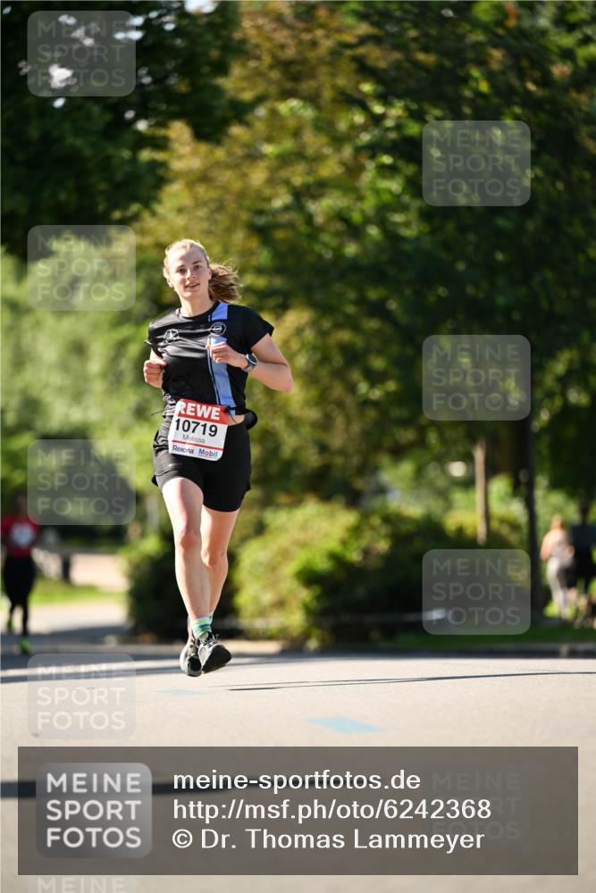 08.06.2024 - REWE Women's Run Dr. Thomas Lammeyer http://msf.ph/oto/6242368 09.06.2024 09:13:53 Laufen 10719 meine-sportfotos.de