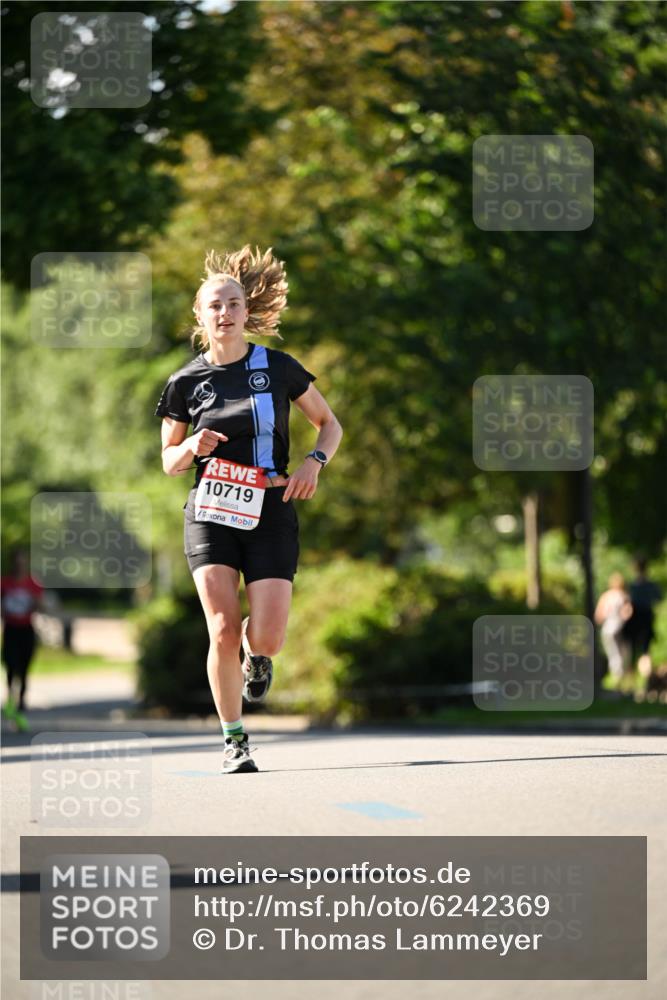 08.06.2024 - REWE Women's Run Dr. Thomas Lammeyer http://msf.ph/oto/6242369 09.06.2024 09:13:53 Laufen 10719 meine-sportfotos.de