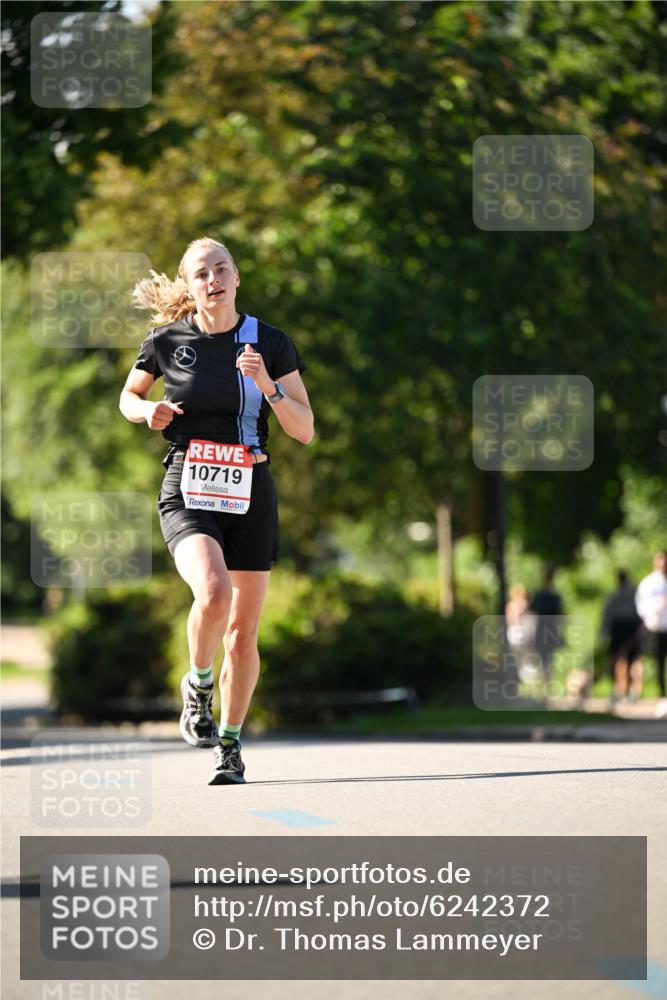 08.06.2024 - REWE Women's Run Dr. Thomas Lammeyer http://msf.ph/oto/6242372 09.06.2024 09:13:54 Laufen 10719 meine-sportfotos.de
