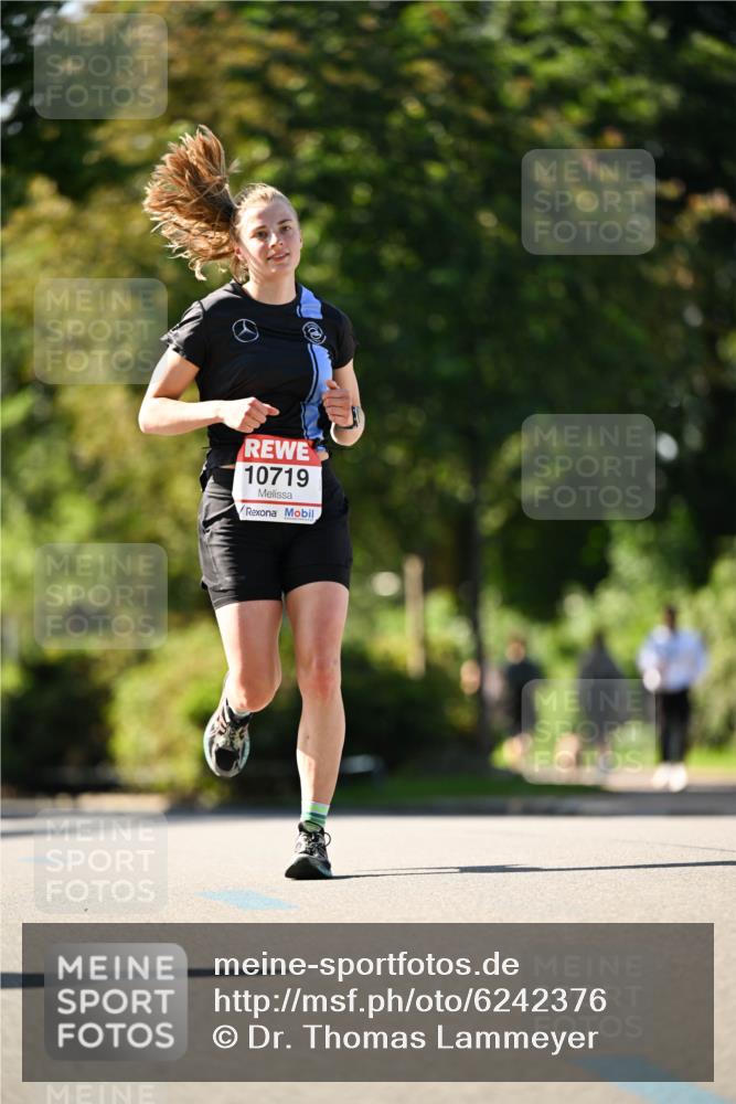 08.06.2024 - REWE Women's Run Dr. Thomas Lammeyer http://msf.ph/oto/6242376 09.06.2024 09:13:54 Laufen 10719 meine-sportfotos.de