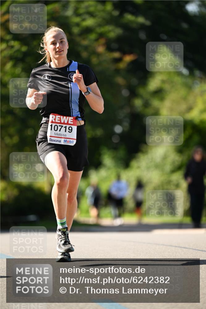 08.06.2024 - REWE Women's Run Dr. Thomas Lammeyer http://msf.ph/oto/6242382 09.06.2024 09:13:55 Laufen 10719 meine-sportfotos.de