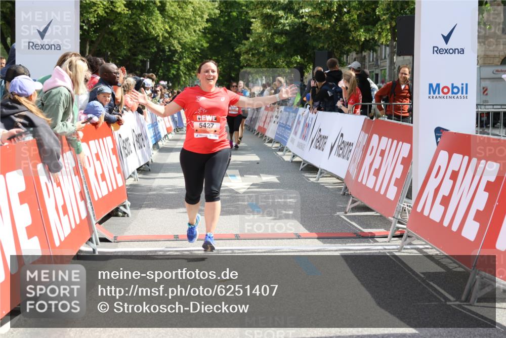 08.06.2024 - REWE Women's Run Strokosch-Dieckow http://msf.ph/oto/6251407 09.06.2024 11:03:42 Ziel 5085, 5086, 5123, 5247, 5288, 5427, 5615 meine-sportfotos.de