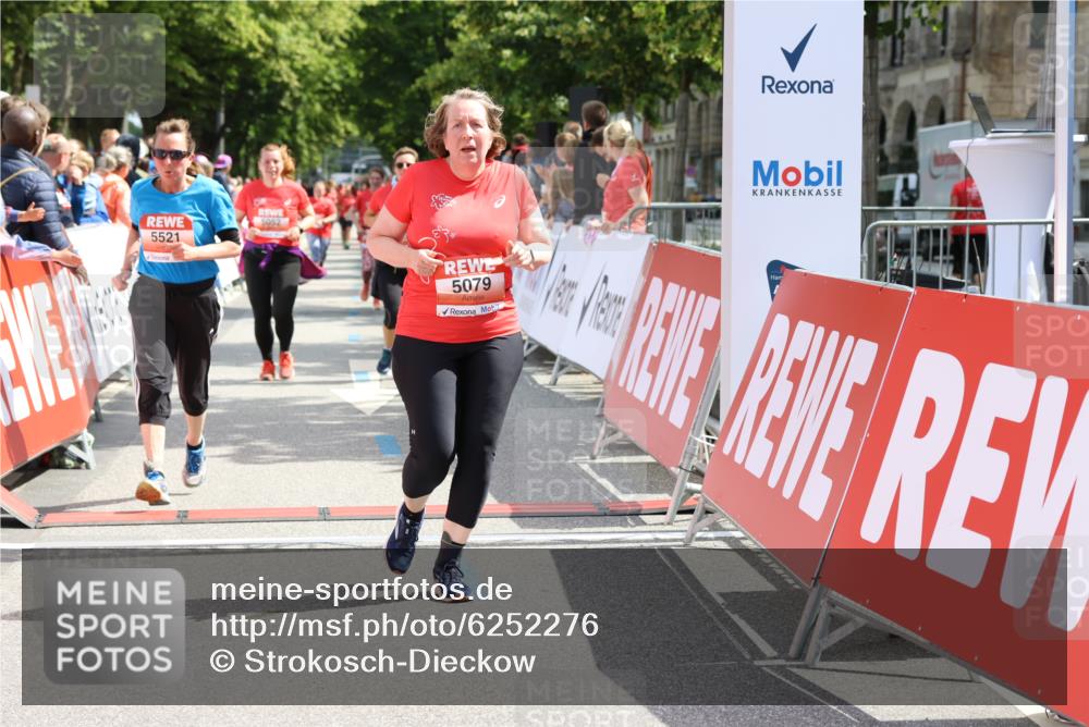08.06.2024 - REWE Women's Run Strokosch-Dieckow http://msf.ph/oto/6252276 09.06.2024 11:07:15 Ziel 5052, 5079, 5266, 5348, 5521 meine-sportfotos.de