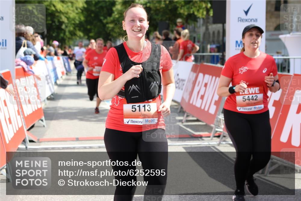08.06.2024 - REWE Women's Run Strokosch-Dieckow http://msf.ph/oto/6252595 09.06.2024 11:08:14 Ziel 5089, 5113, 5122, 5259, 5307, 5392, 5441, 5442, 5464 meine-sportfotos.de