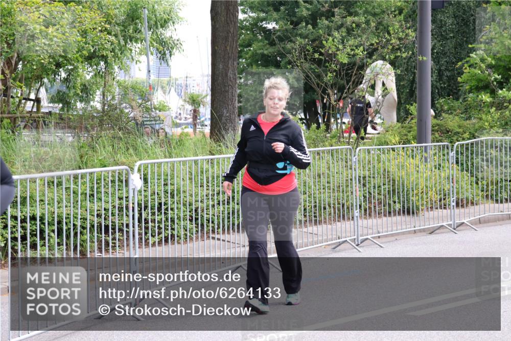 08.06.2024 - REWE Women's Run Strokosch-Dieckow http://msf.ph/oto/6264133 09.06.2024 11:07:34 Laufen  meine-sportfotos.de