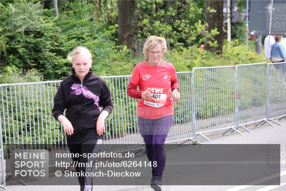 08.06.2024 - REWE Women's Run Strokosch-Dieckow http://msf.ph/oto/6264148 09.06.2024 11:07:46 Laufen 401 meine-sportfotos.de