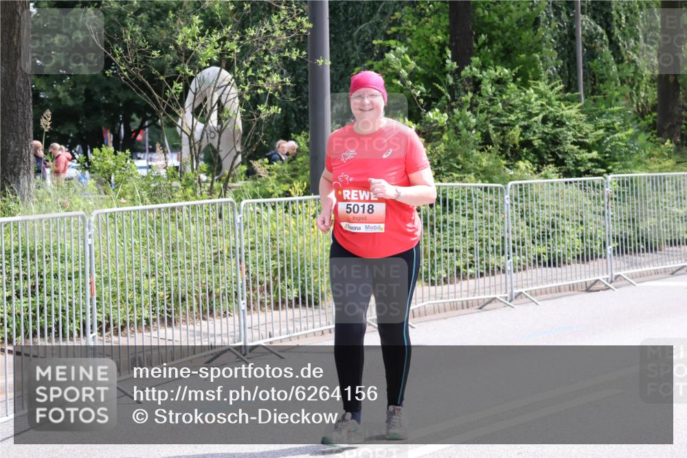 08.06.2024 - REWE Women's Run Strokosch-Dieckow http://msf.ph/oto/6264156 09.06.2024 11:07:56 Laufen 5018 meine-sportfotos.de