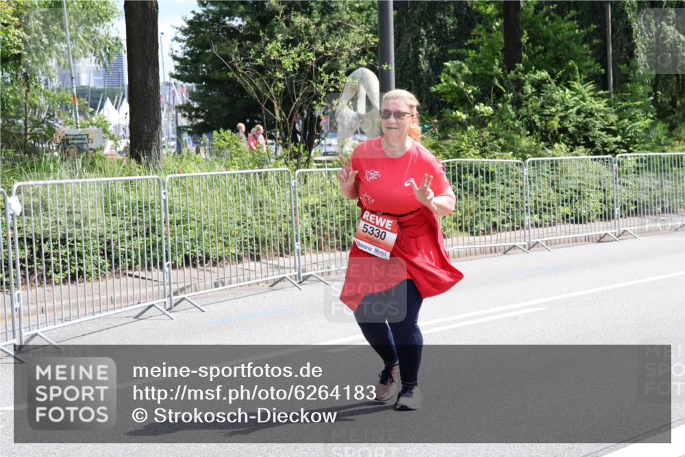 08.06.2024 - REWE Women's Run Strokosch-Dieckow http://msf.ph/oto/6264183 09.06.2024 11:08:10 Laufen 5330 meine-sportfotos.de