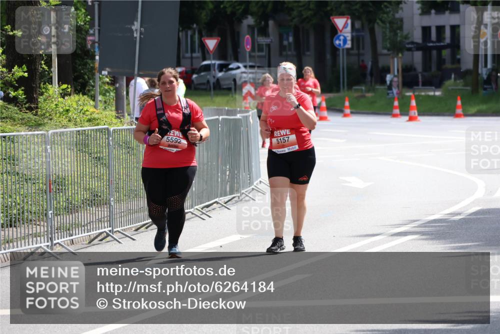 08.06.2024 - REWE Women's Run Strokosch-Dieckow http://msf.ph/oto/6264184 09.06.2024 11:08:22 Laufen 5592, 5157 meine-sportfotos.de
