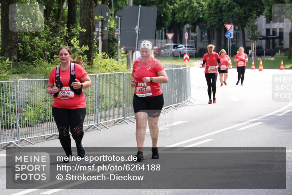 08.06.2024 - REWE Women's Run Strokosch-Dieckow http://msf.ph/oto/6264188 09.06.2024 11:08:26 Laufen 5592, 5157, 5028 meine-sportfotos.de