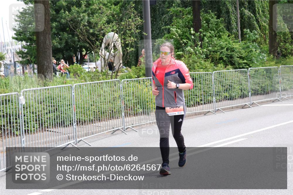 08.06.2024 - REWE Women's Run Strokosch-Dieckow http://msf.ph/oto/6264567 09.06.2024 11:03:28 Laufen 5630 meine-sportfotos.de