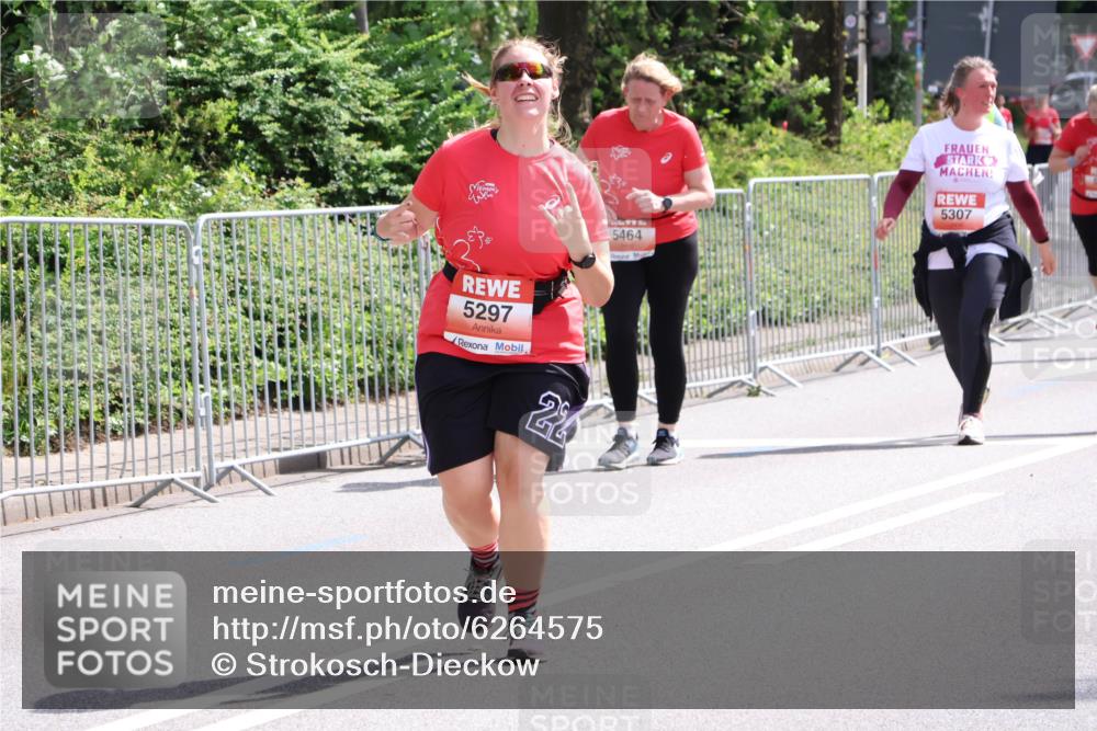 08.06.2024 - REWE Women's Run Strokosch-Dieckow http://msf.ph/oto/6264575 09.06.2024 11:03:37 Laufen 613, 5297, 2, 5464, 5307 meine-sportfotos.de
