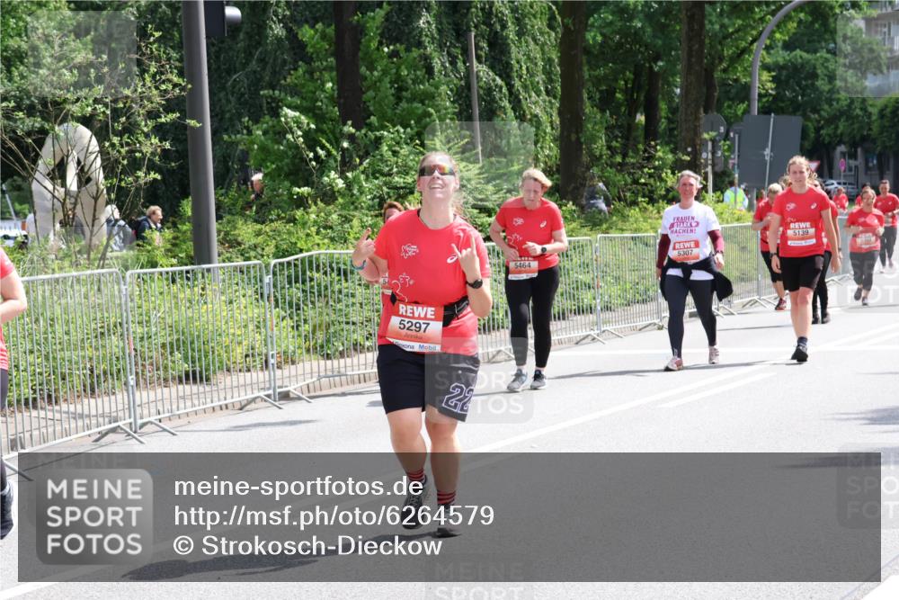 08.06.2024 - REWE Women's Run Strokosch-Dieckow http://msf.ph/oto/6264579 09.06.2024 11:03:39 Laufen 5297, 5139, 5392, 5307, 5464 meine-sportfotos.de