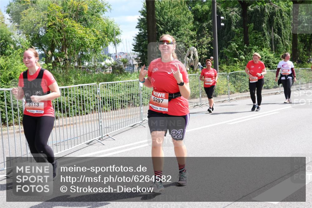 08.06.2024 - REWE Women's Run Strokosch-Dieckow http://msf.ph/oto/6264582 09.06.2024 11:03:41 Laufen 5113, 5297, 22, 441, 5307 meine-sportfotos.de