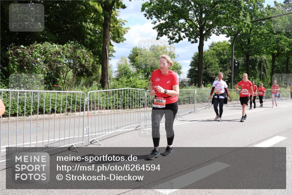 08.06.2024 - REWE Women's Run Strokosch-Dieckow http://msf.ph/oto/6264594 09.06.2024 11:03:47 Laufen 5464, 5307, 5139 meine-sportfotos.de