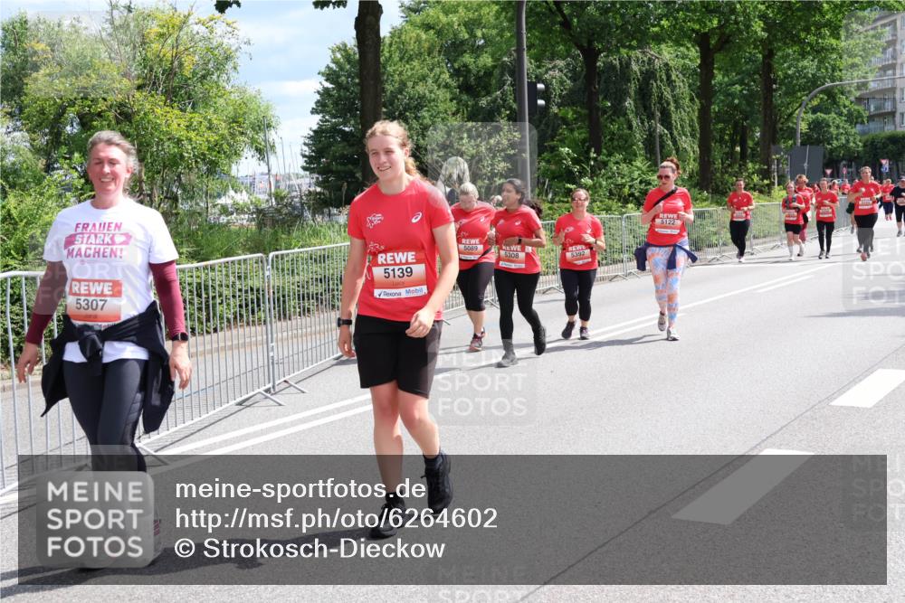 08.06.2024 - REWE Women's Run Strokosch-Dieckow http://msf.ph/oto/6264602 09.06.2024 11:03:49 Laufen 5307, 5139, 3, 5089, 5308, 5392, 5122 meine-sportfotos.de
