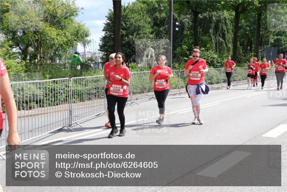 08.06.2024 - REWE Women's Run Strokosch-Dieckow http://msf.ph/oto/6264605 09.06.2024 11:03:50 Laufen 5122, 5392, 5308, 3193 meine-sportfotos.de