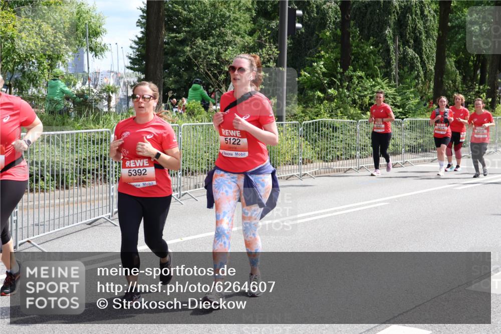 08.06.2024 - REWE Women's Run Strokosch-Dieckow http://msf.ph/oto/6264607 09.06.2024 11:03:51 Laufen 5392, 5122, 5042, 224, 5200 meine-sportfotos.de