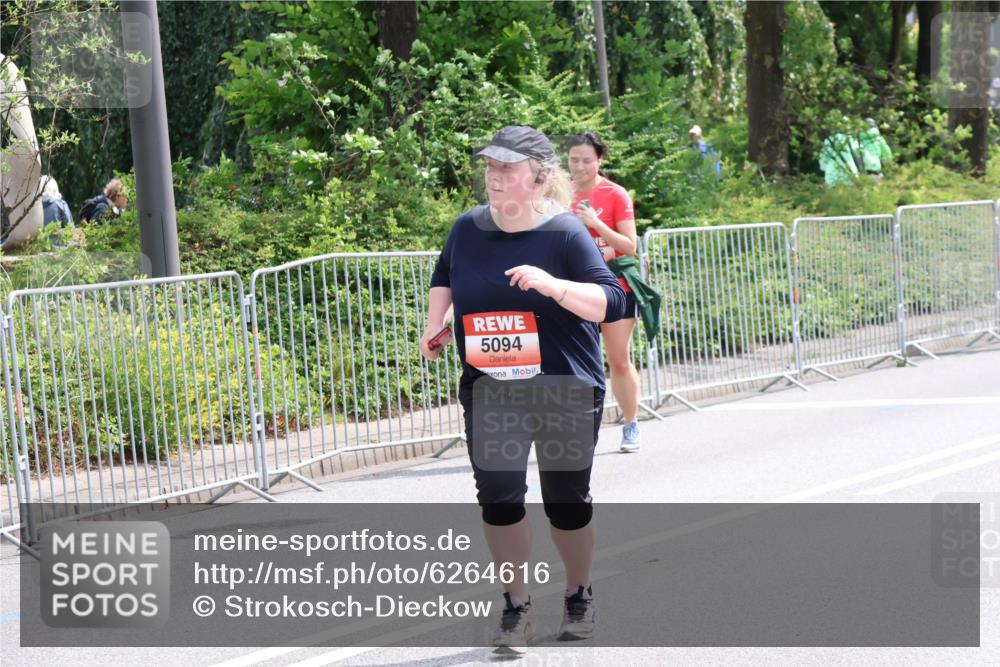 08.06.2024 - REWE Women's Run Strokosch-Dieckow http://msf.ph/oto/6264616 09.06.2024 11:03:59 Laufen 5094 meine-sportfotos.de