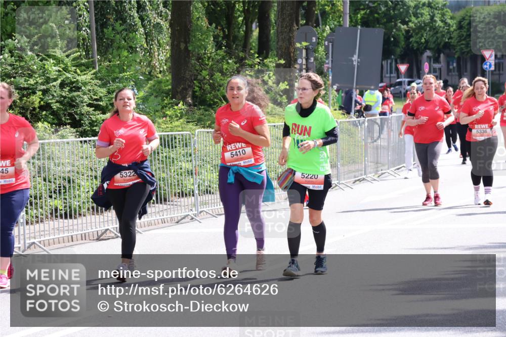 08.06.2024 - REWE Women's Run Strokosch-Dieckow http://msf.ph/oto/6264626 09.06.2024 11:04:07 Laufen 45, 5322, 5410, 5336, 5220 meine-sportfotos.de