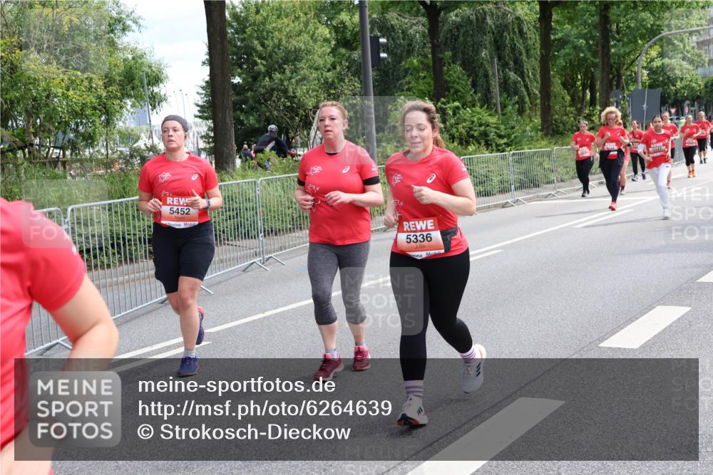 08.06.2024 - REWE Women's Run Strokosch-Dieckow http://msf.ph/oto/6264639 09.06.2024 11:04:17 Laufen 5452, 5336, 6541 meine-sportfotos.de
