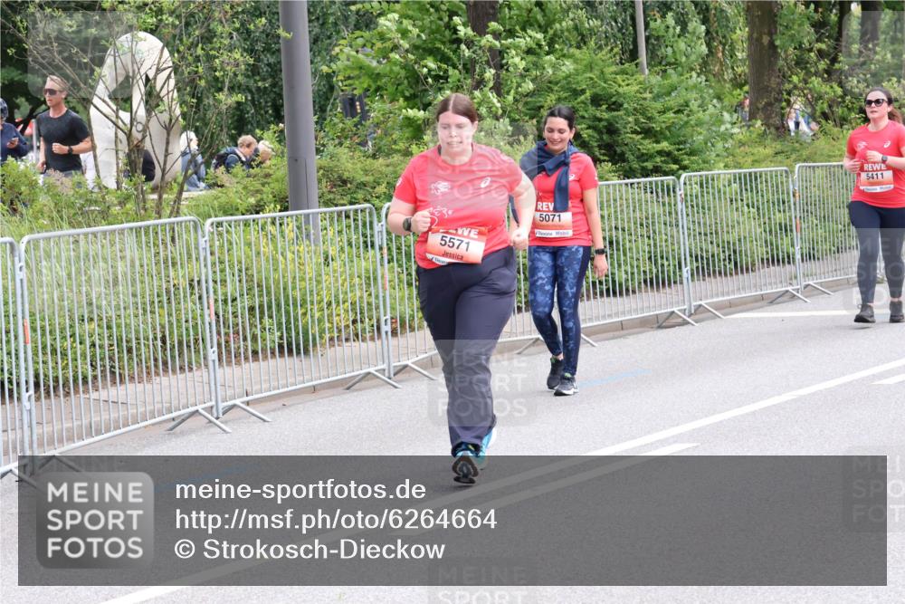 08.06.2024 - REWE Women's Run Strokosch-Dieckow http://msf.ph/oto/6264664 09.06.2024 11:04:39 Laufen 5571, 5071, 5411 meine-sportfotos.de