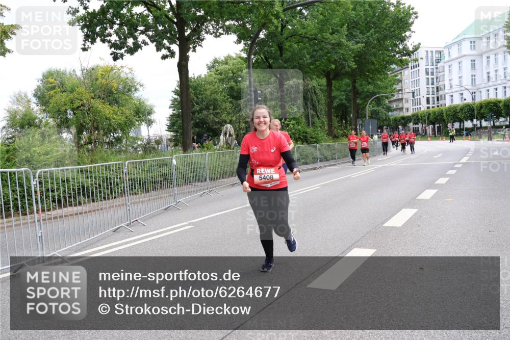 08.06.2024 - REWE Women's Run Strokosch-Dieckow http://msf.ph/oto/6264677 09.06.2024 11:04:52 Laufen 5408 meine-sportfotos.de