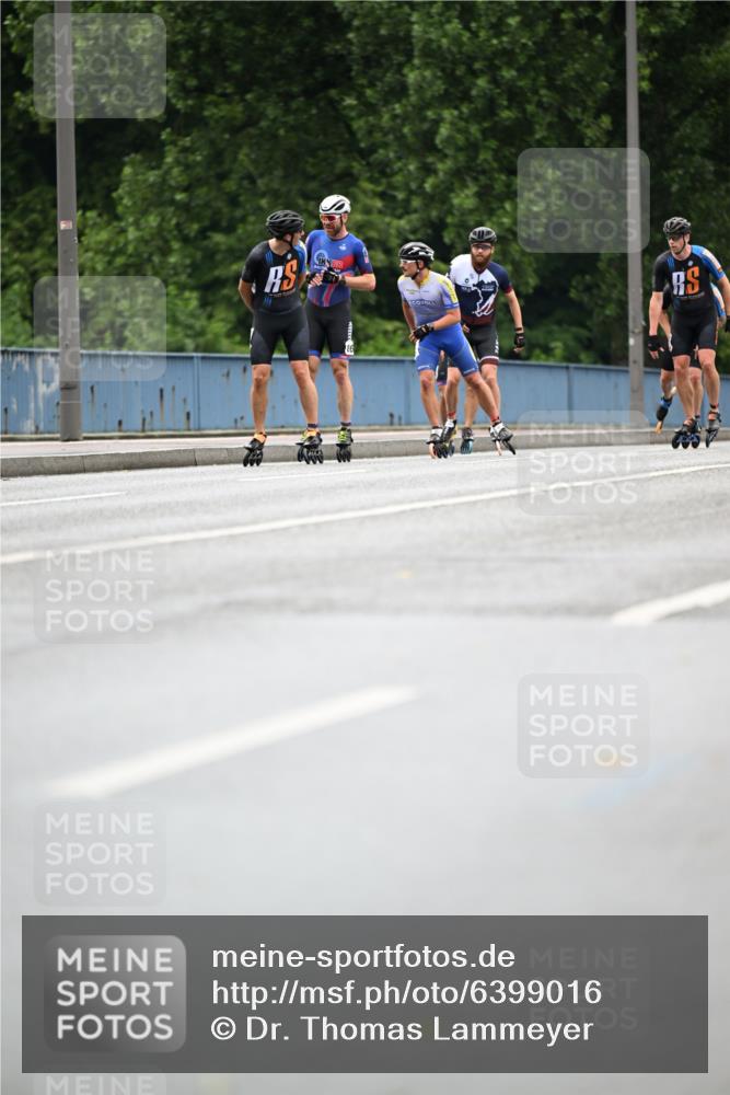 30.06.2024 - hella hamburg halbmarathon Dr. Thomas Lammeyer http://msf.ph/oto/6399016 30.06.2024 08:51:43 Kennedybrücke  meine-sportfotos.de