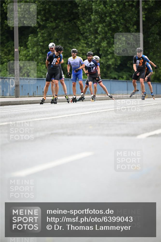 30.06.2024 - hella hamburg halbmarathon Dr. Thomas Lammeyer http://msf.ph/oto/6399043 30.06.2024 08:51:43 Kennedybrücke  meine-sportfotos.de