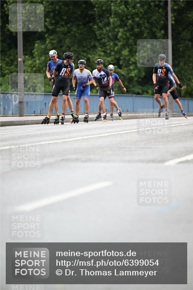 30.06.2024 - hella hamburg halbmarathon Dr. Thomas Lammeyer http://msf.ph/oto/6399054 30.06.2024 08:51:43 Kennedybrücke  meine-sportfotos.de